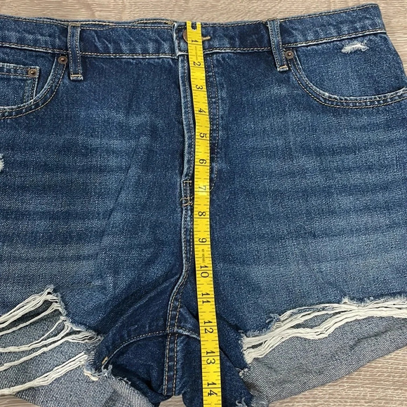 Calvin Klein High Rise  Distressed Denim Jean Shorts 32 - Picture 7 of 15